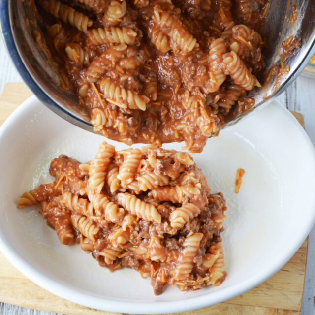 Easy Homemade Beefaroni Recipe - BubbaPie