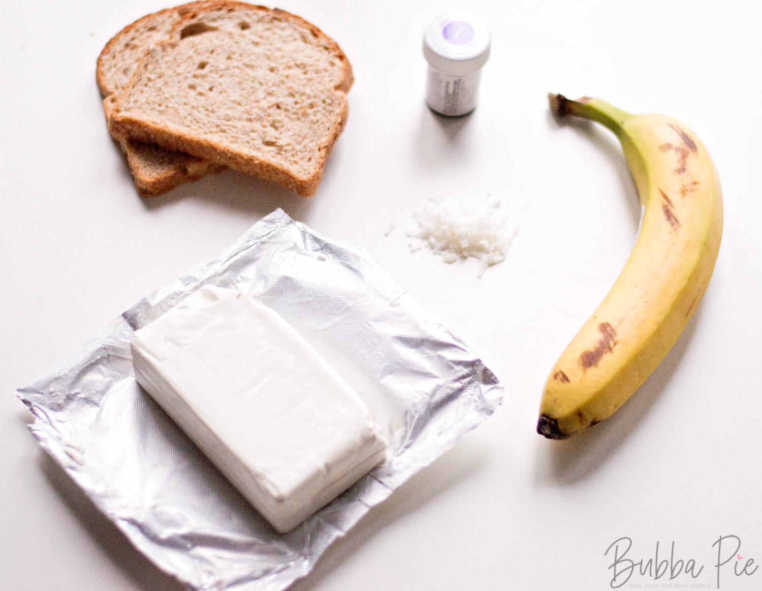 How to make mermaid toast includes cream cheese, banana, food coloring and coconut flakes