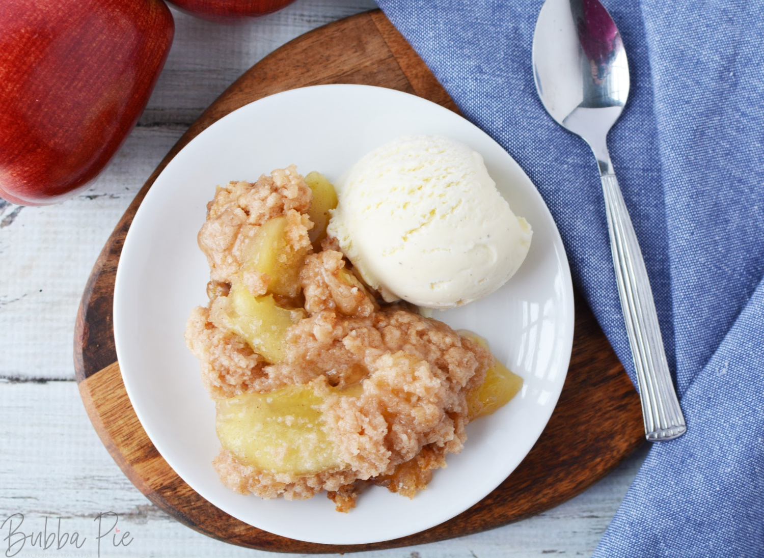 Easy Slow Cooker Peach Dump Cake - Slow Cooking Perfected