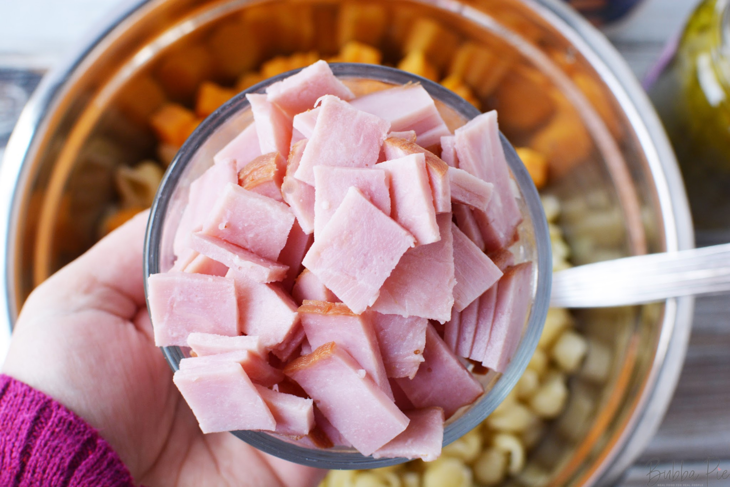 Salada de Presunto e Macarrão com Queijo Fácil