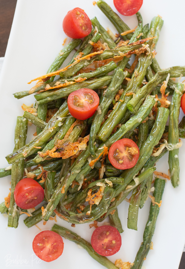 Baked Green Beans Recipe with garlic, parmesan and olive oil. 