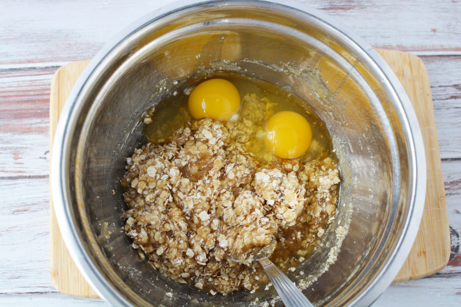 Add oatmeal, eggs and sugar to pie filling