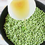 Cooking Creamed Peas with Broth