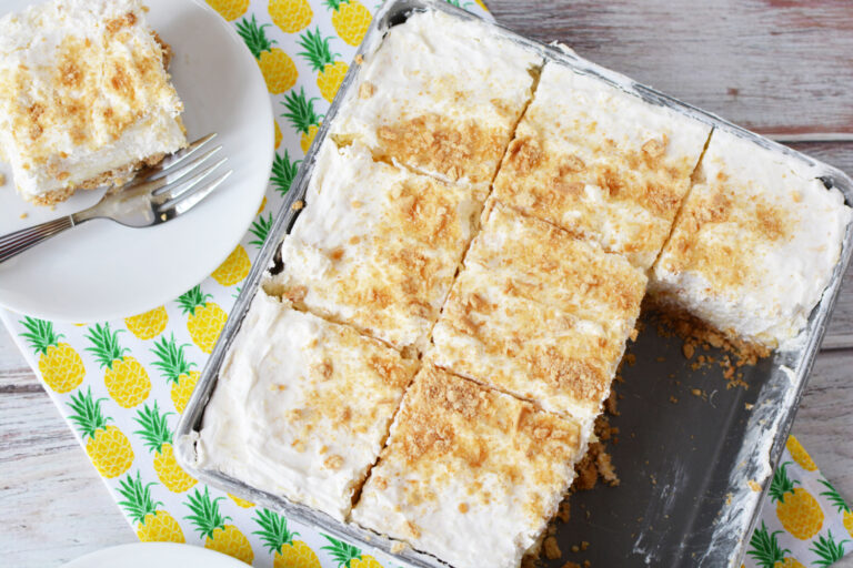 Grandma's Pineapple Dream Dessert BubbaPie