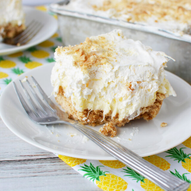 Grandma's Pineapple Dream Dessert BubbaPie