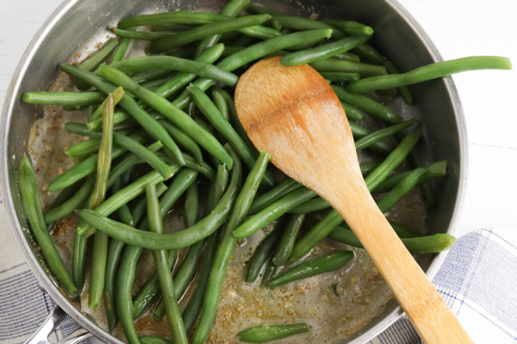 Green Beans with Garlic Butter BubbaPie