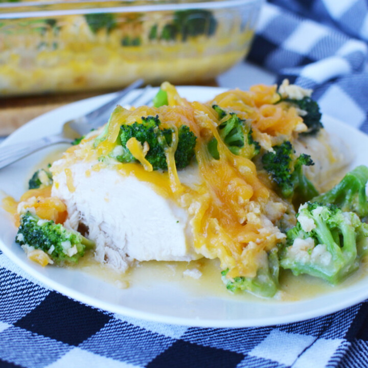 Cracker Barrel Broccoli Cheddar Chicken BubbaPie