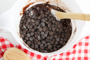 Add remaining chocolate chips