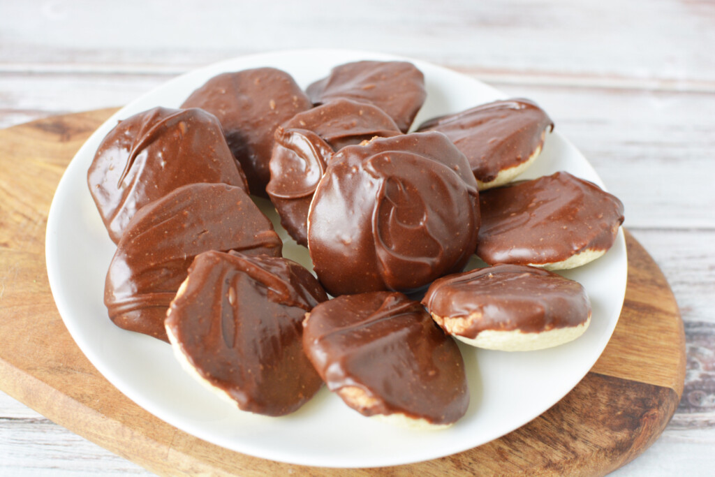 Berger Cookies on a white plate