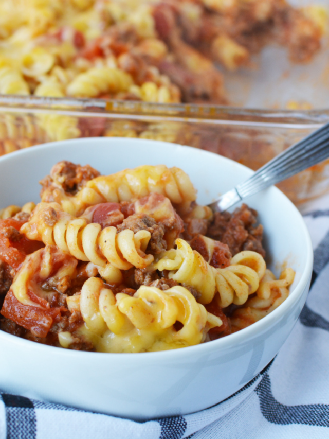 OLD FASHIONED CHEESEBURGER CASSEROLE - BubbaPie