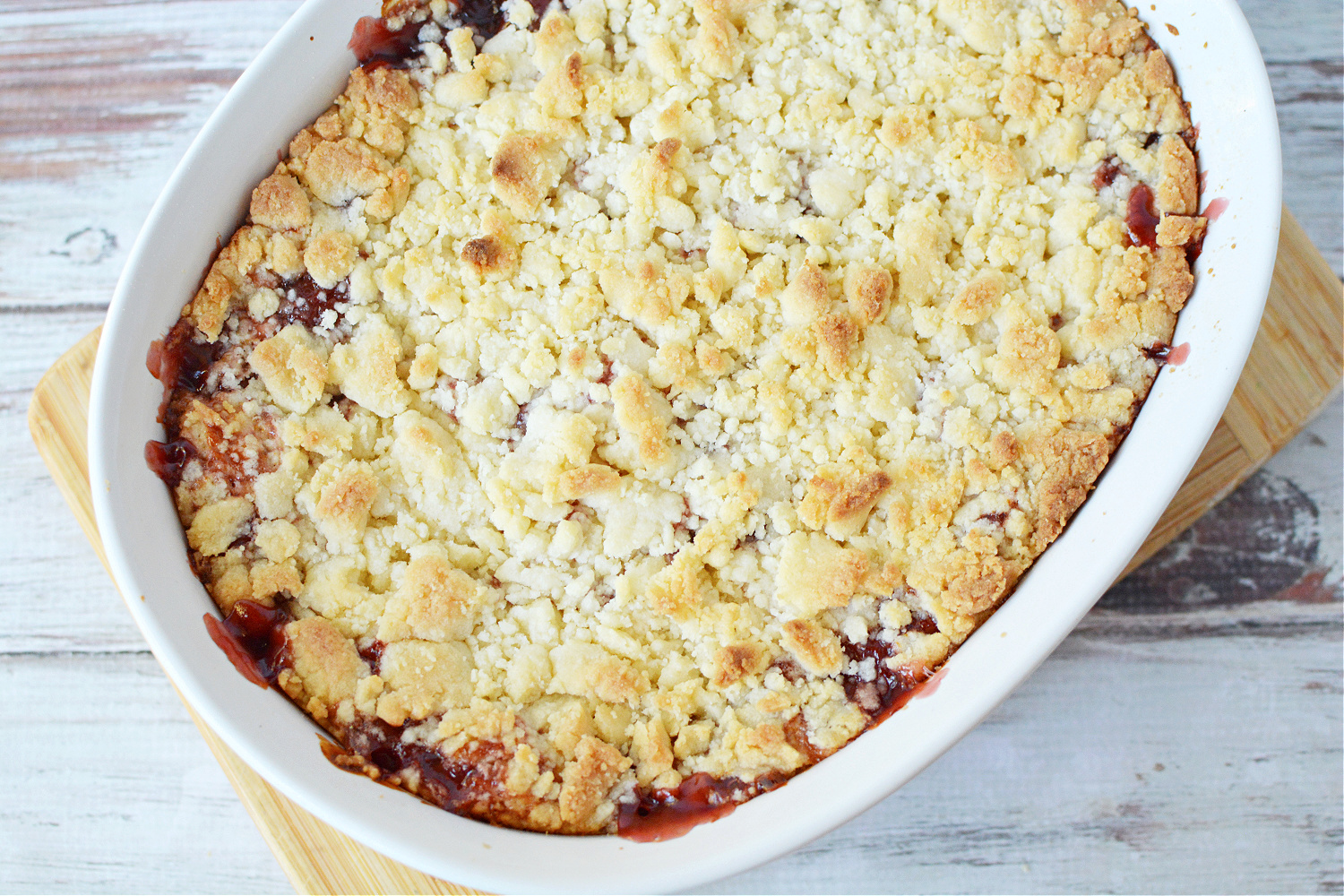 baked cherry cobbler with cake mix