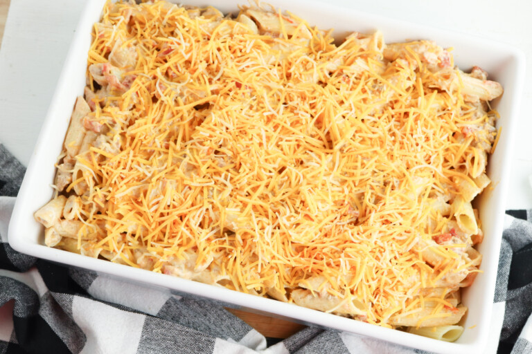 Cheesy Taco Pasta Casserole - BubbaPie