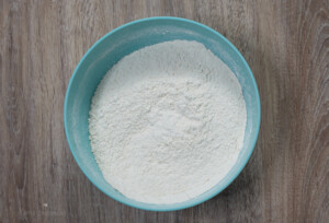 Combine flour, baking powder and salt