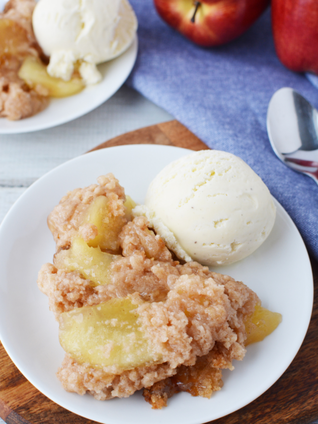 APPLE CROCK POT DUMP CAKE BubbaPie