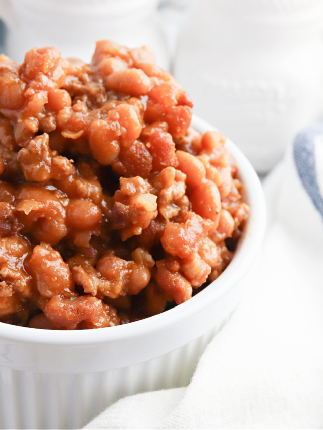 BAKED BEANS WITH GROUND BEEF BubbaPie