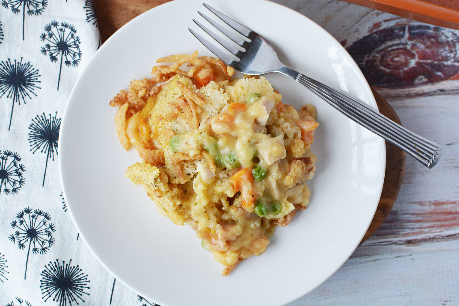 Easy Chicken Cobbler Casserole