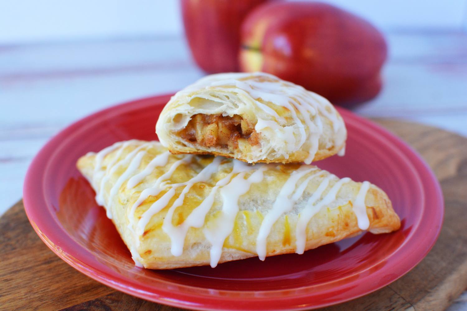 Easy Apple Turnovers Recipe (Quick 10 Min Prep!) - The Shortcut Kitchen