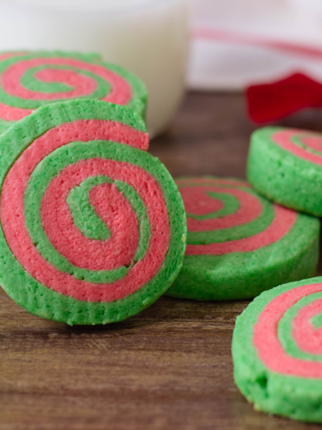 PINWHEEL CHRISTMAS COOKIES - BubbaPie